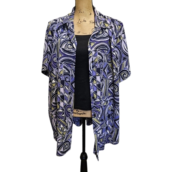 Maggie Barnes Tops - Maggie Barnes Camp Shirt Purple Abstract Short Sleeve Button Down Top 20W